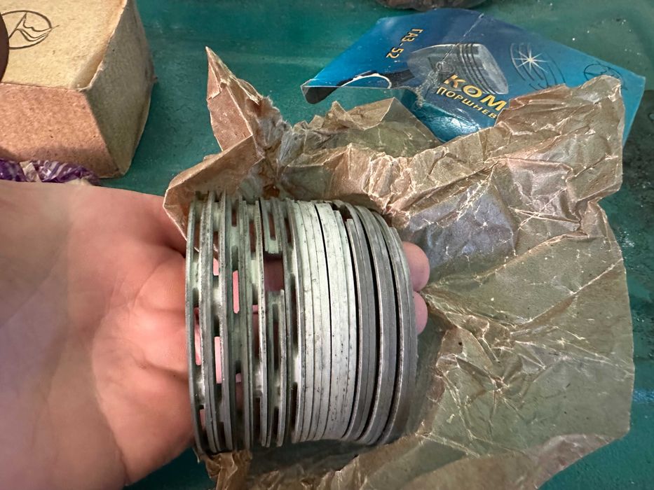 Кольца Газ 51 Газ-69  Газ 52   81.88  . 82.5   -  84.0