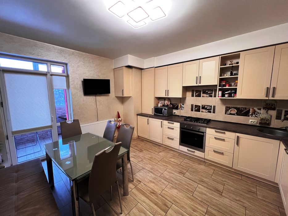 Продаж 2-кім. кв-ри, новоб. 80 м.кв., в. Скорини