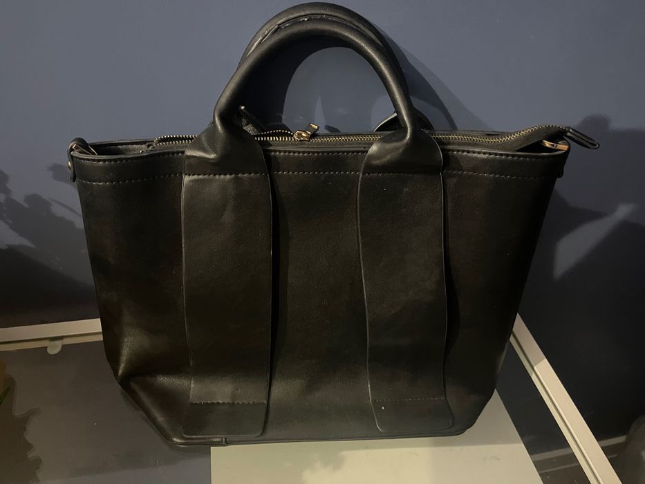 Torebka czarna Reserved