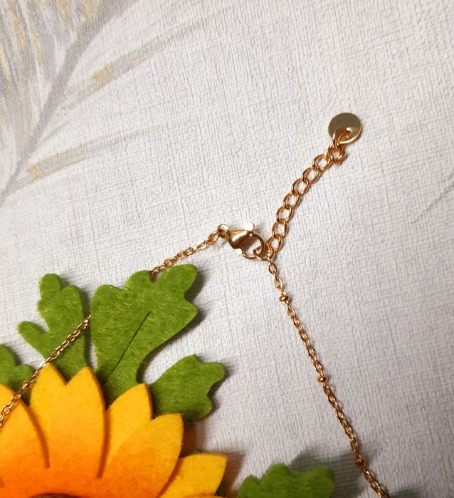 Colar novo em aço inoxidável com 5 crucifixos