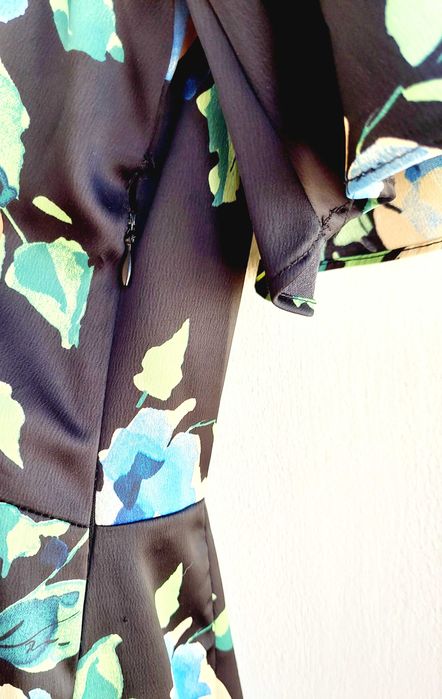 Vestido envelope com padrão lindíssimo "ZARA"