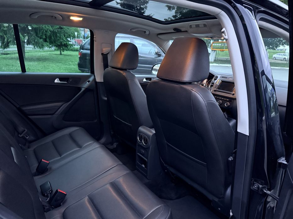 Volkswagen Tiguan 2016 VIN WVGRV7AX5HK009382 фото оголошення 14 з 15