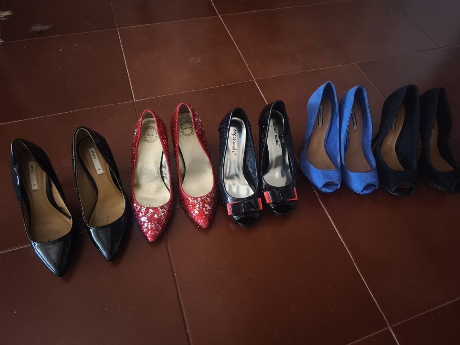 Sapatos Nº36(altos) Novos e semi usados