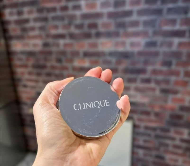 Puder Clinique 03 light SPF 15
