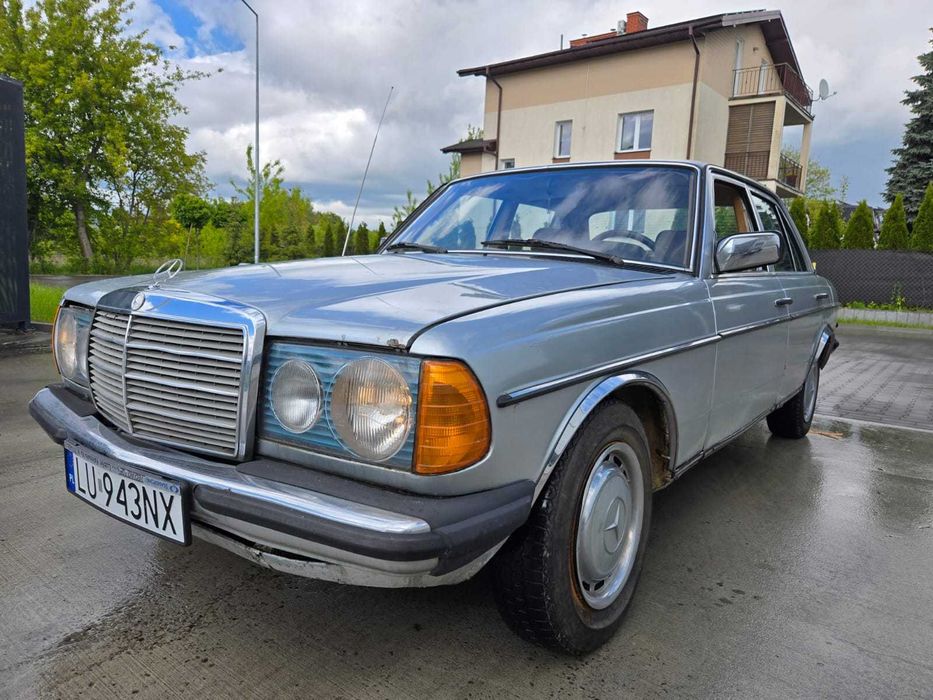 Mercedes W123  200 D rocznik 1981