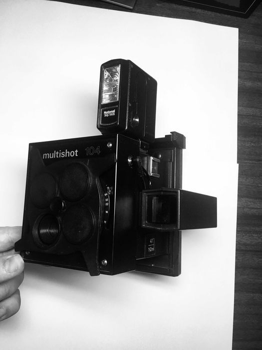 Polaroid schackman multishot 104 com disco, flash e cabo disparador64284472118146121