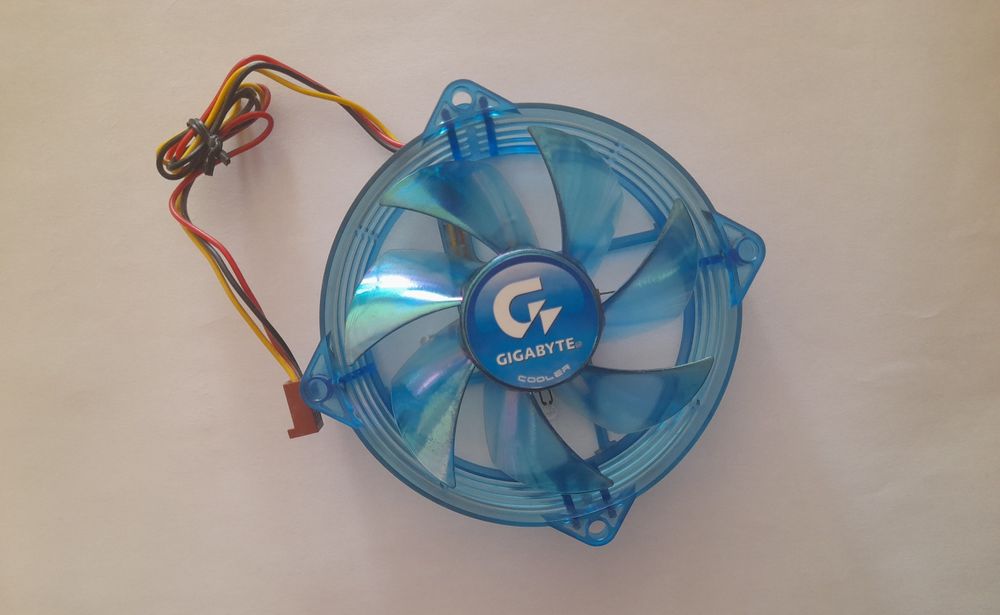Кулер Gigabyte Technology