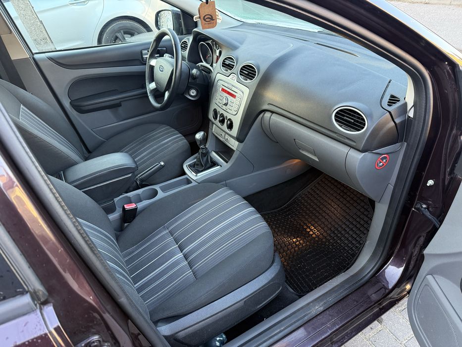 Ford Focus Lift 1.6b•220tys•2008•Okazja•Bogata Wersja•