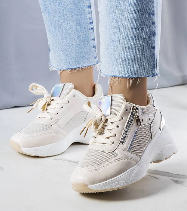 Beżowe sneakersy na koturnie Stacey