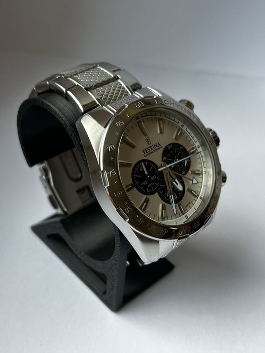 Чоловічий годинник Festina Chronograph F16488/6