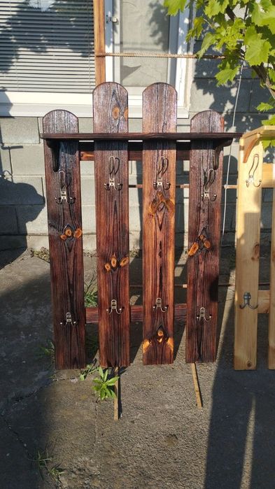 Кухонный стол с табуретками