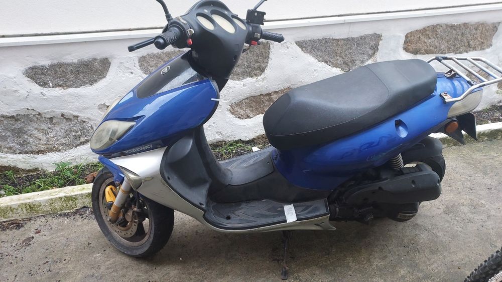 Vendo keeway 125 a gasolina 2012