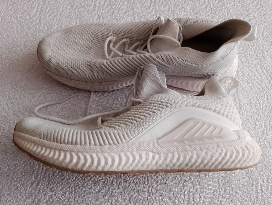 Buty sportowe męskie firmy Sprandi rozmiar 43 wkładka 27