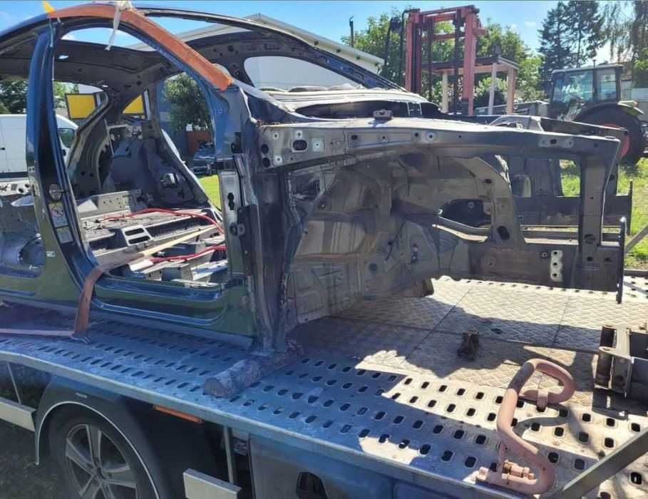 Четверть левая правая передняя задняя Audi Q8 SQ8 НАЛИЧИЕ