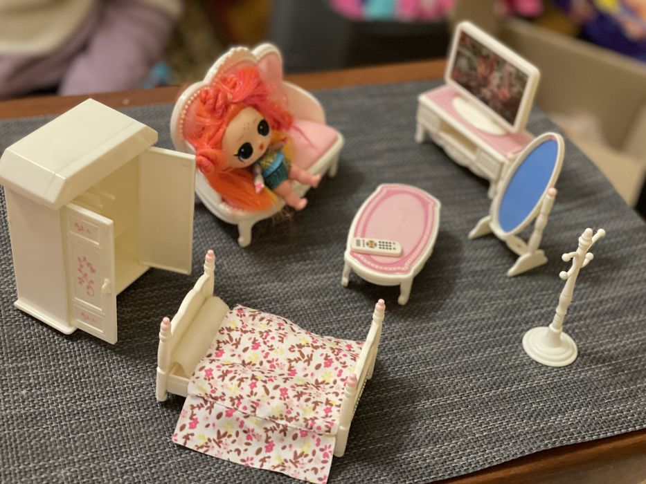 Меблі для ЛОЛ