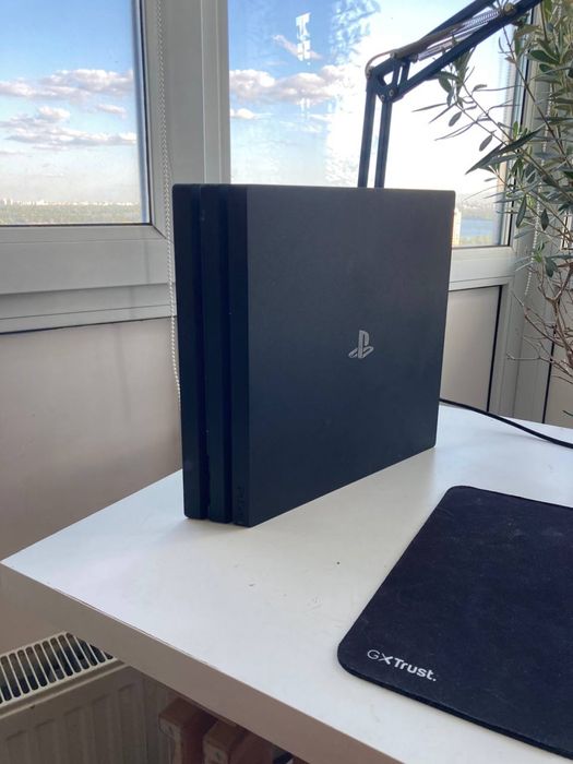 Ps 4 pro в нормальном состоянии только нужна чистка