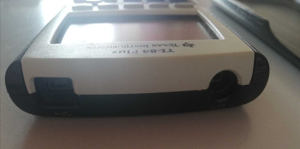 Calculadora Grafica (Texas Instruments TI-84 plus)