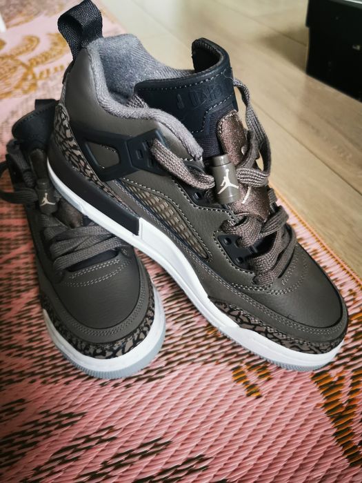 Buty Jordan 4 szare