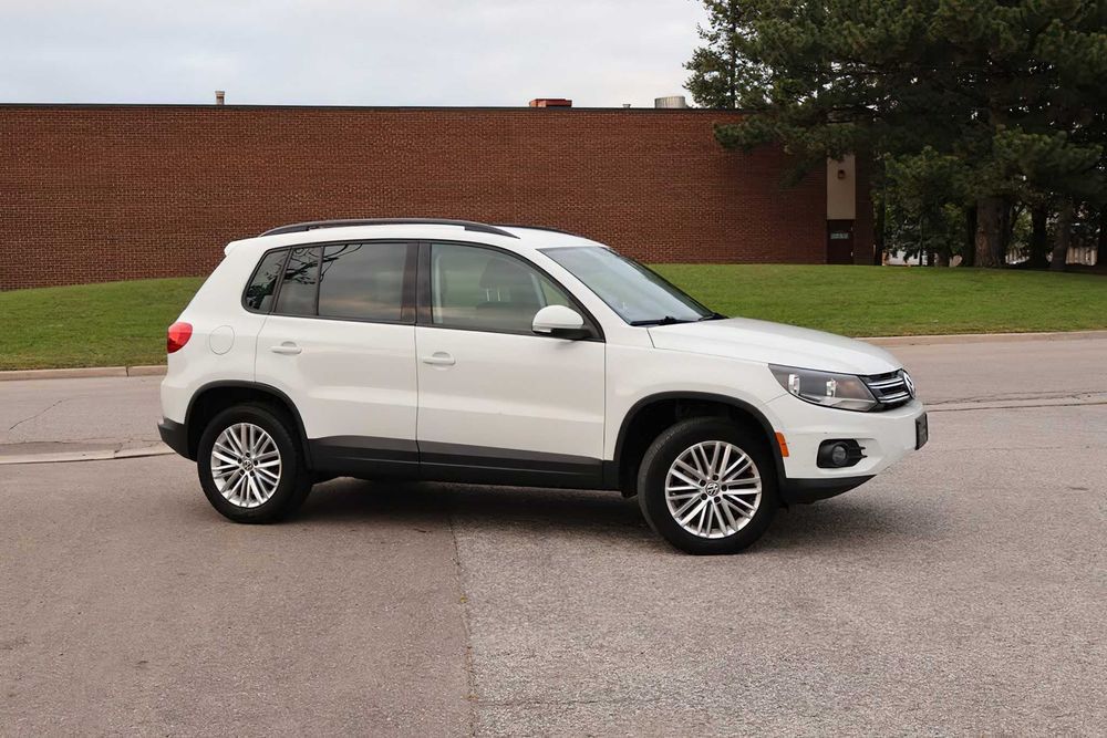 Volkswagen Tiguan      2016