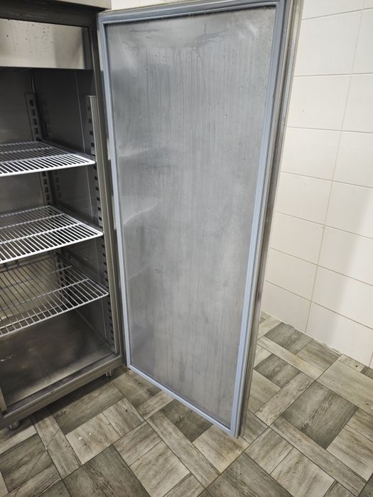Холодильна шафа 700л Bartscher Німеччина