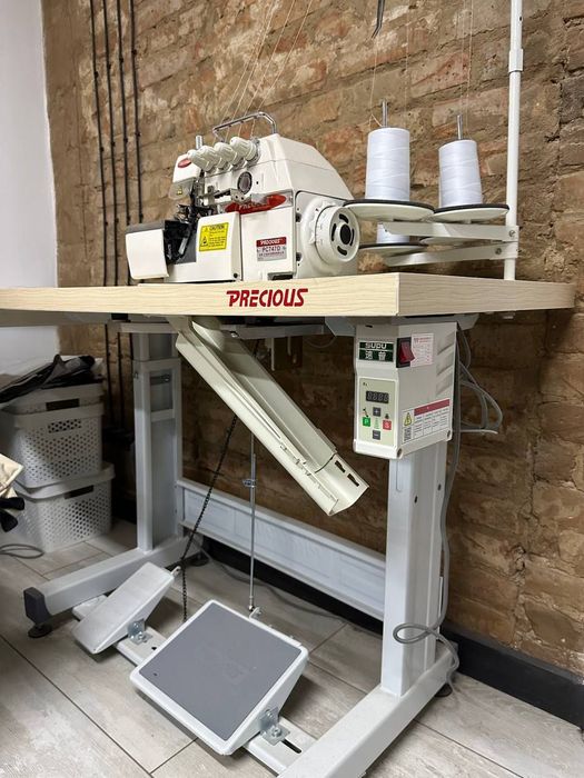 Оверлок -машинка Precious PC747D.