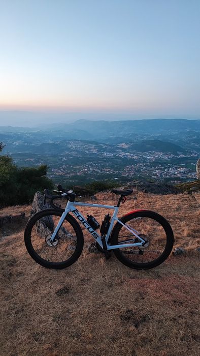 Bicicleta de estrada Focus izalco. tam50