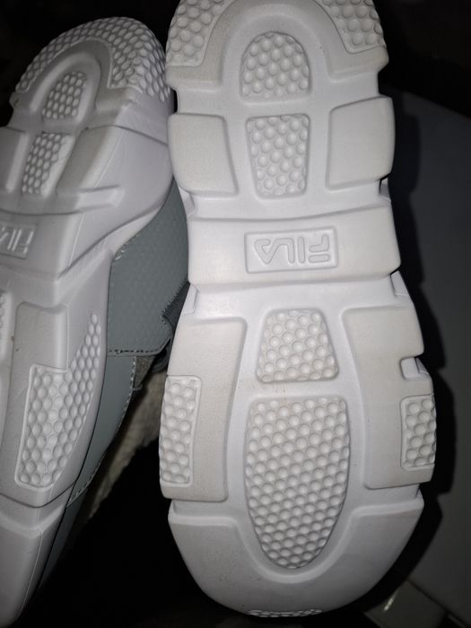 Кросівки жіночі FILA