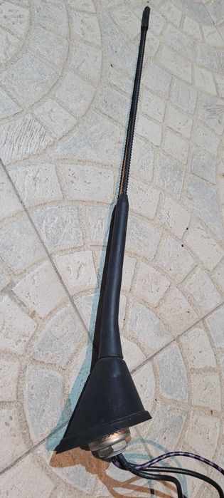 AUDI/VW/SEAT - ANTENA ORIGINAL AM/FM EM EXCELENTE ESTADO