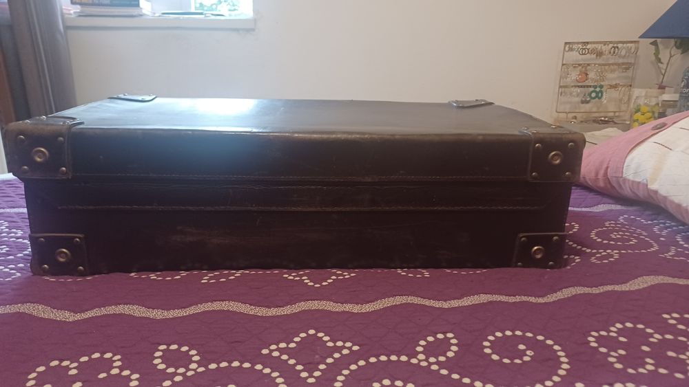 Mala de viagem de couro
