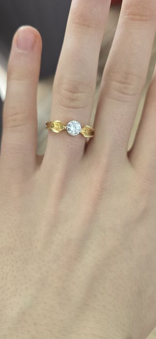 Каблучка з натуральним діамантом 0,55 ct