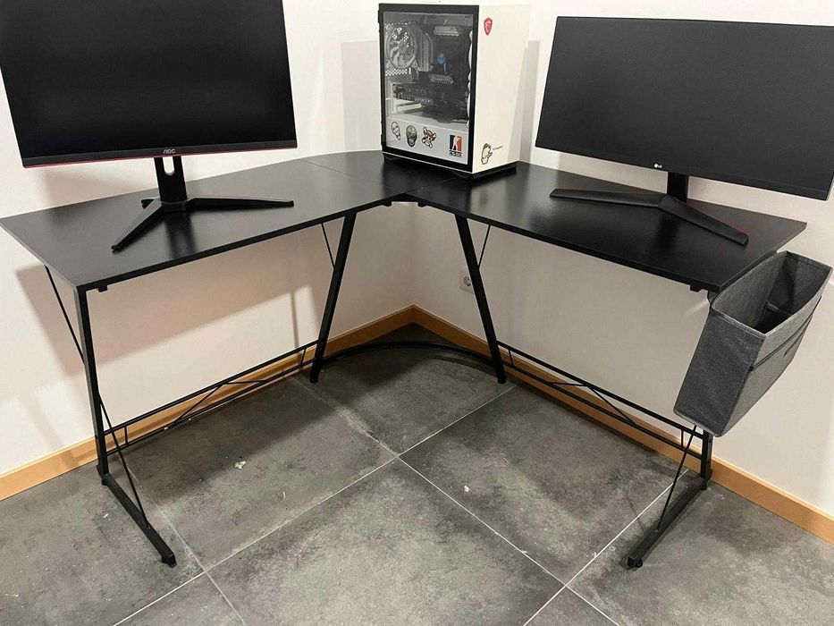 Secretária Gaming de Canto Moderna - 1,35m x 1,00m