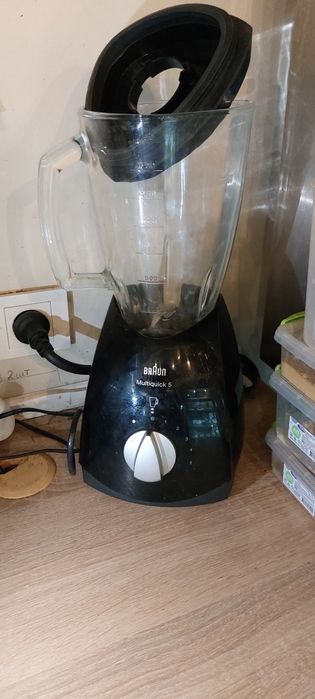 Продаю Професс.Итальянские:Кофемашину,Кофемолки,Блендер(Германия)