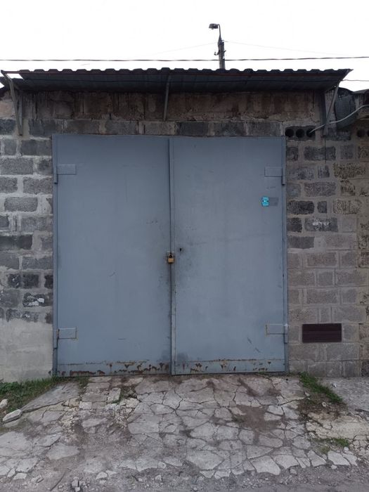 Сдам большой гараж с большими воротами