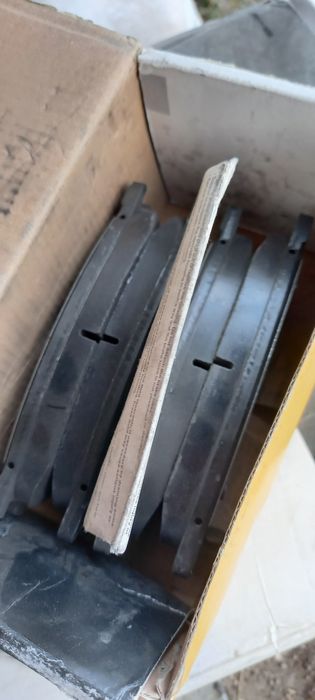 Тормозные колодки передние Mazda 6 1.8