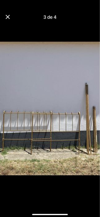 Cama de ferro muito antiga