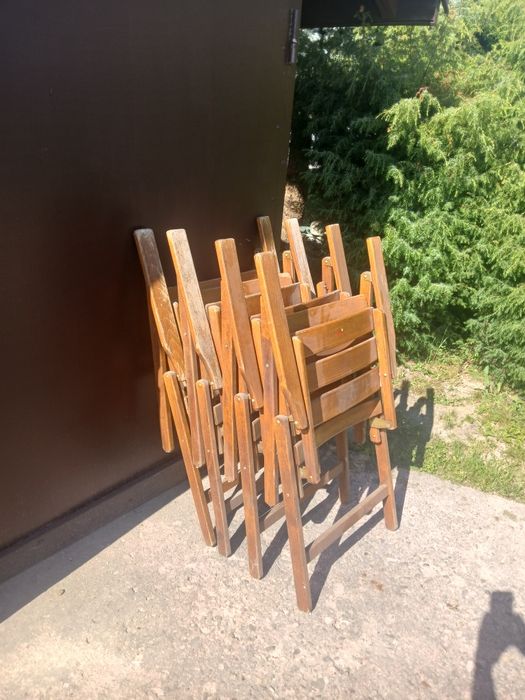 Krzesła ogrodowe drewniane