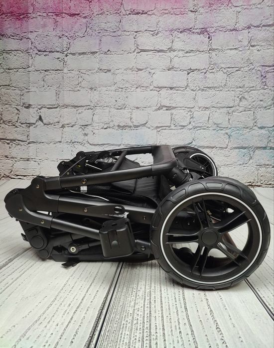 ** CARRINHO DE BEBÉ * multifuncional 3 em 1 * NOVOS **