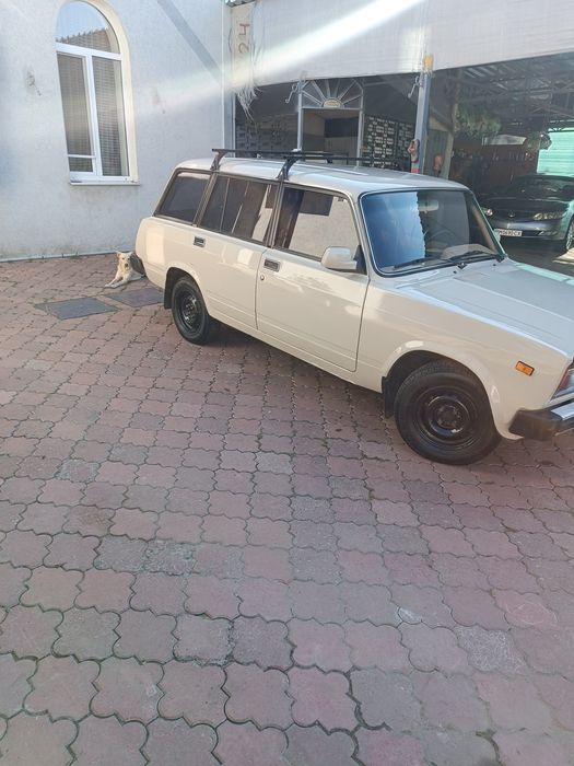 автомобиль ваз 2104