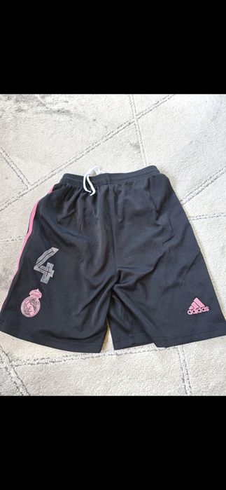 Spodenki Real Madryt Adidas nr 4