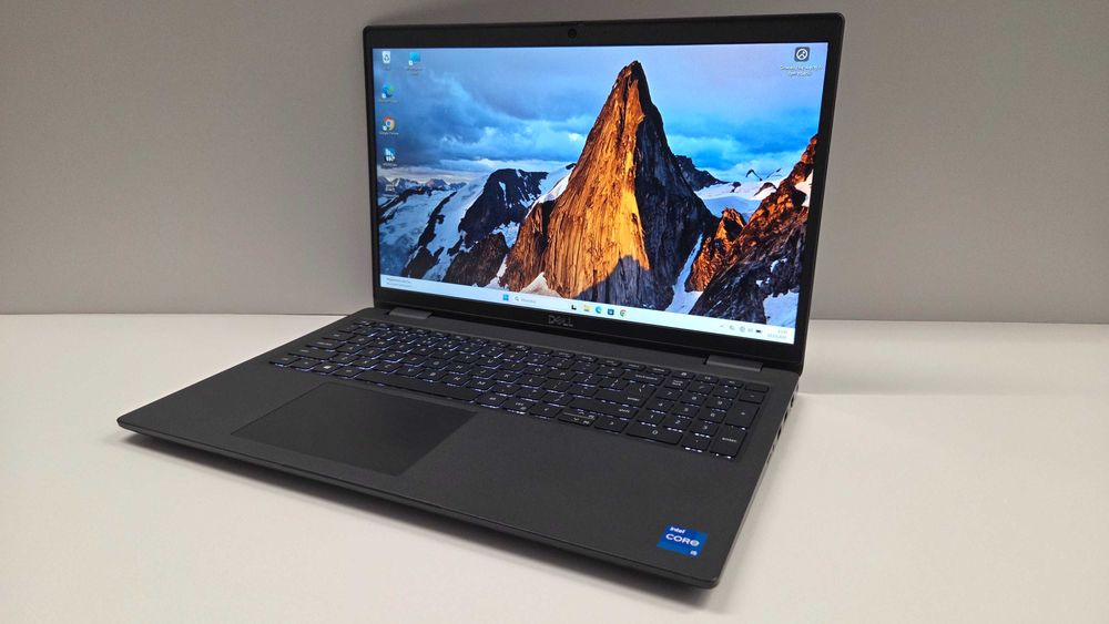 Dell Latitude 3520 i5 1135G7 ram 16GB dysk 256SSD Full HD IPS 11-generacja laptop gwarancja Windows 11 do domu pracy warsztatu biznesowy poleasingowy