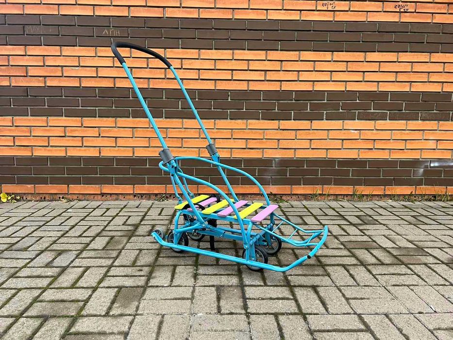 Дитячі санки на колесах Мрія,санки,санки на колесах різні кольори