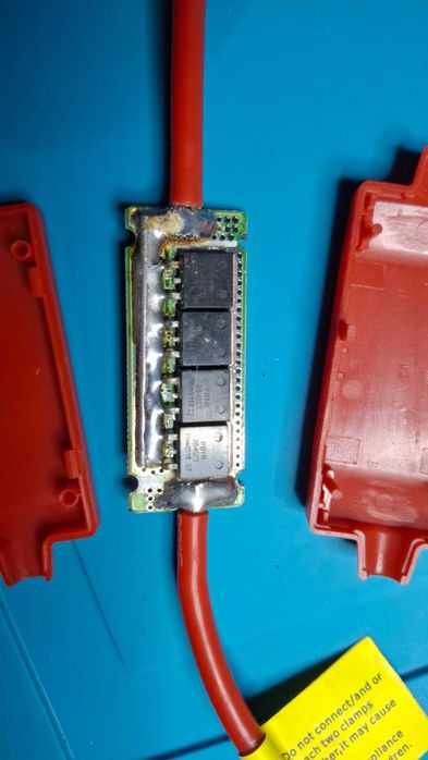 Pinças / garras tipo crocodilo