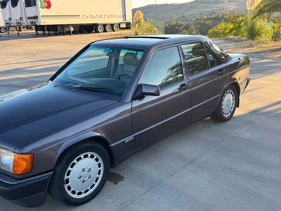 Mercedes-Benz Clássico E190 — photo 2