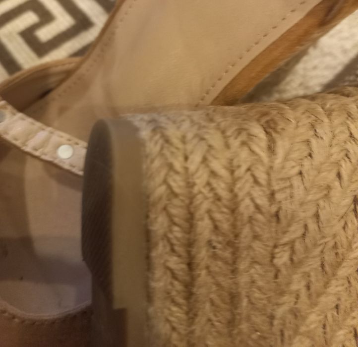 Buty na koturnie damskie