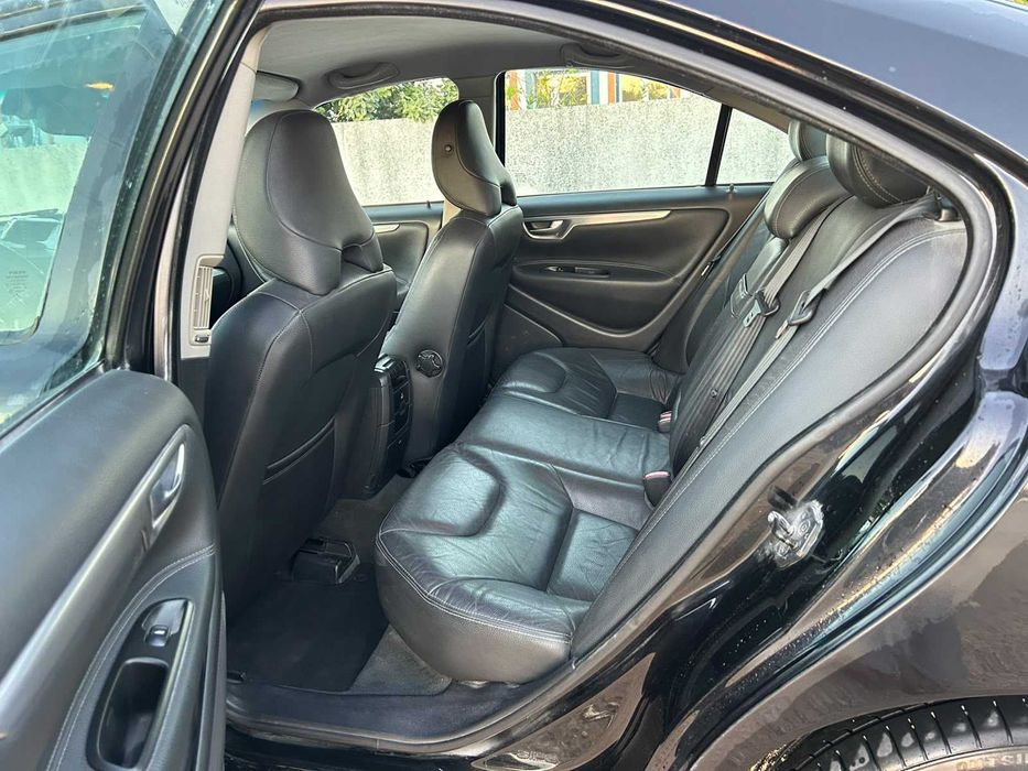 Volvo S60 2.4 D5