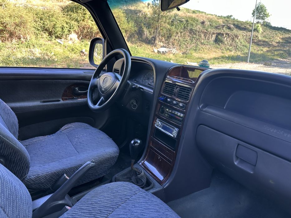 Ssangyong Korando 2.3 Motor Mercedes