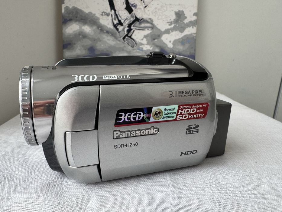 Цифрова відеокамера Panasonic SDR-H250