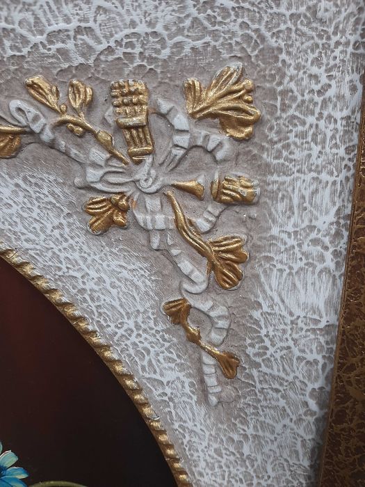 Quadro com pintura a óleo em moldura de madeira