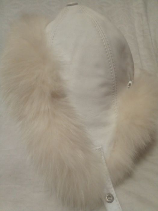 Шапка женская красивая