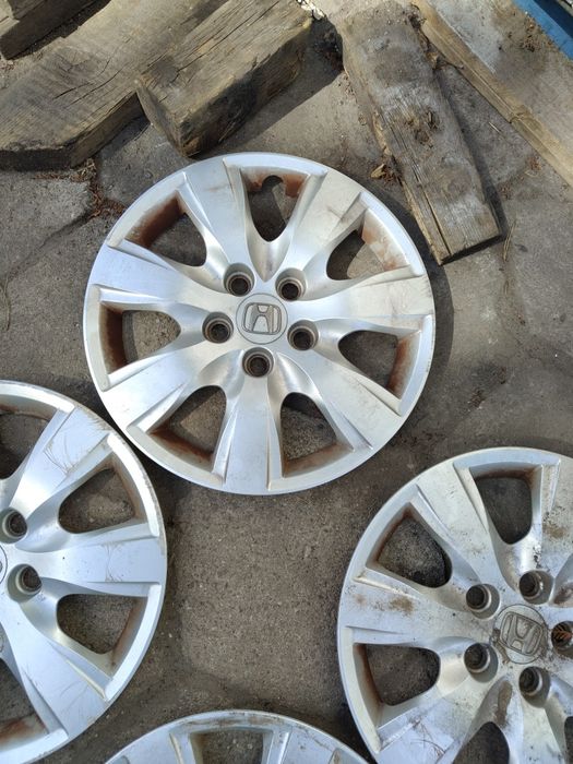 kołpaki HONDA 16TKI 4szt 100zł